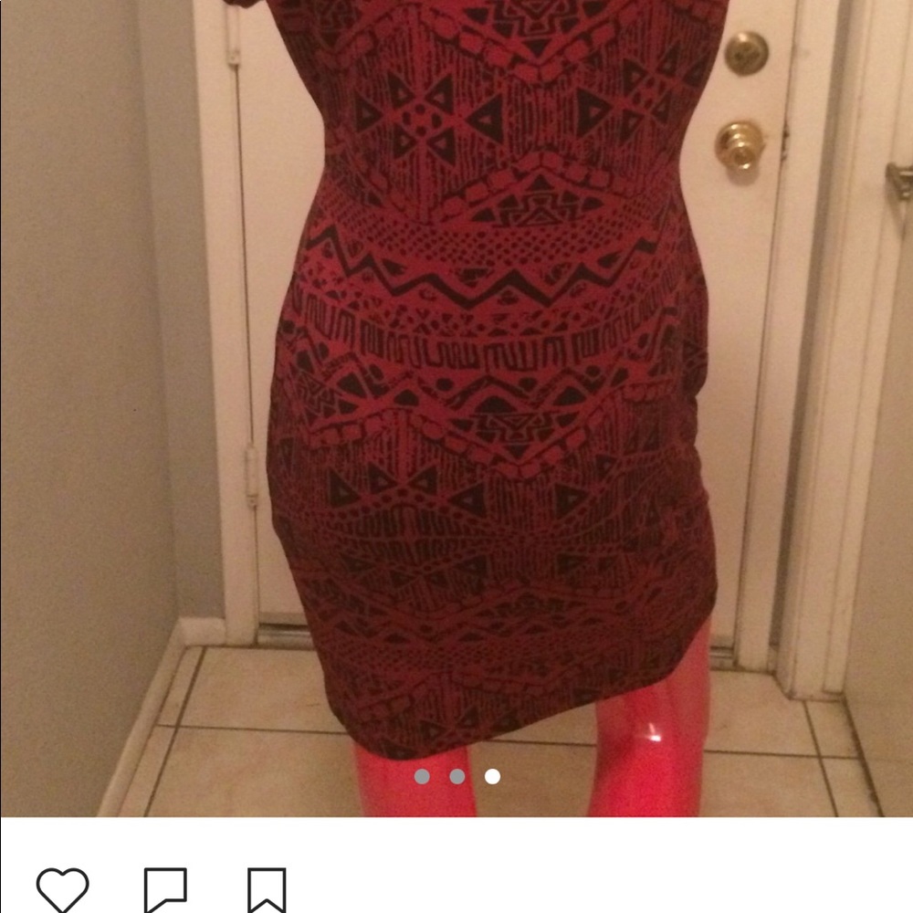 TSHIRT BODYCON DRESS - Picture 3 of 3